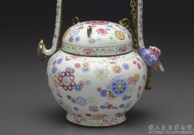 图片[3]-Painted enamel yu vessel with loop handle and floral decoration, Qing dynasty, Qianlong reign (1736-1795)-China Archive